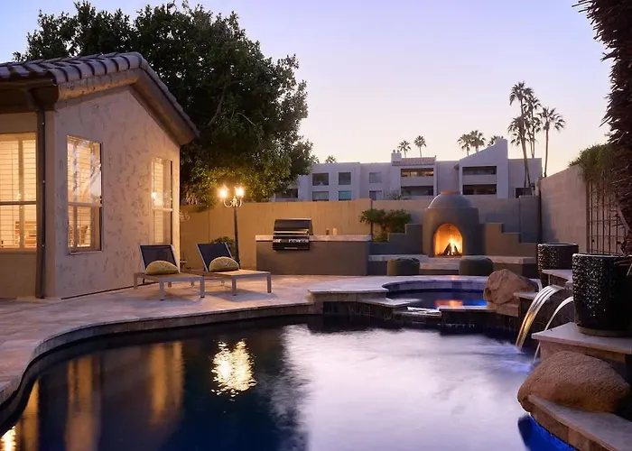 Citrus-pool & Spa-walk 2 Restaurants, Shops & Bars * Phoenix