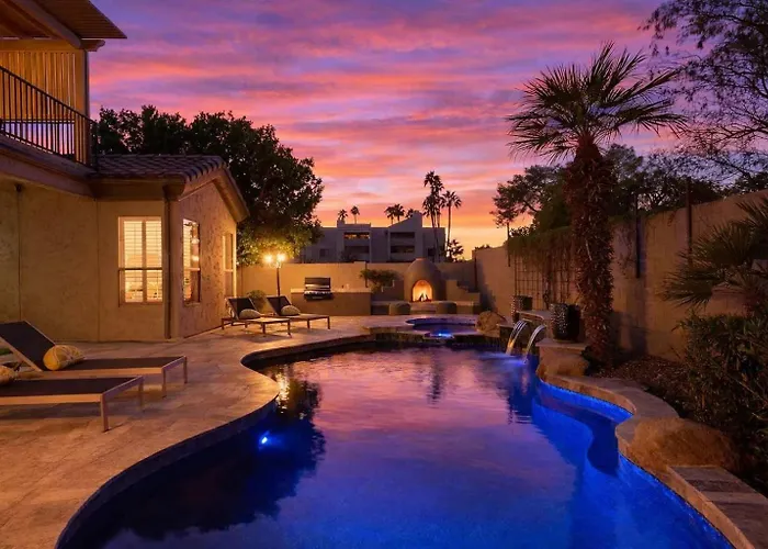 Citrus-pool & Spa-walk 2 Restaurants, Shops & Bars Holiday home Phoenix