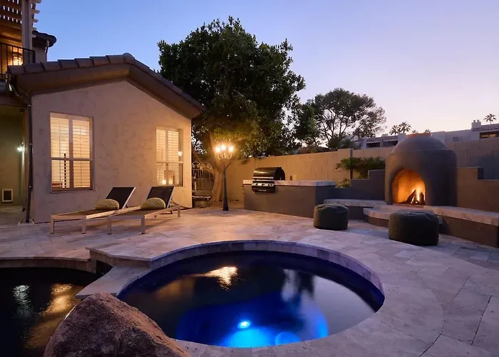 Citrus-pool & Spa-walk 2 Restaurants, Shops & Bars Phoenix