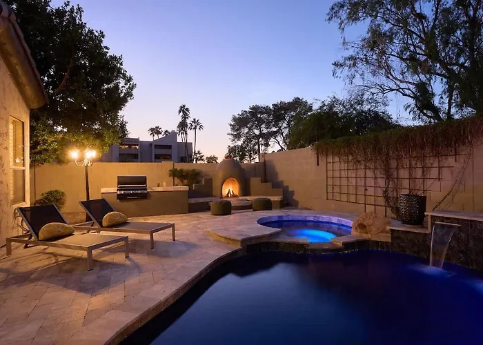 Citrus-pool & Spa-walk 2 Restaurants, Shops & Bars * Phoenix
