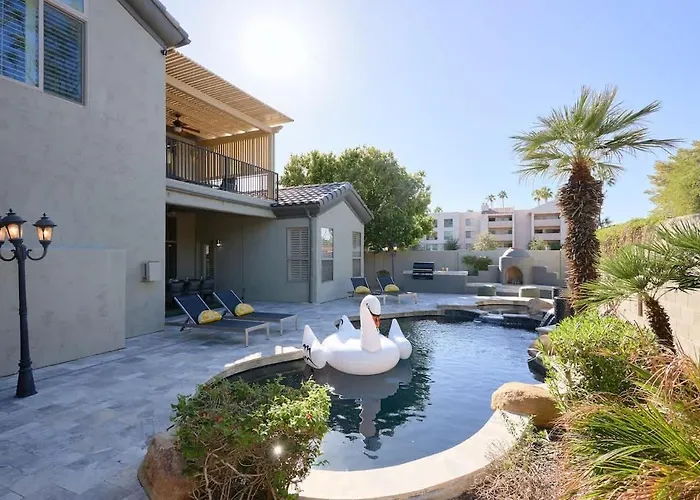 Citrus-pool & Spa-walk 2 Restaurants, Shops & Bars * Phoenix