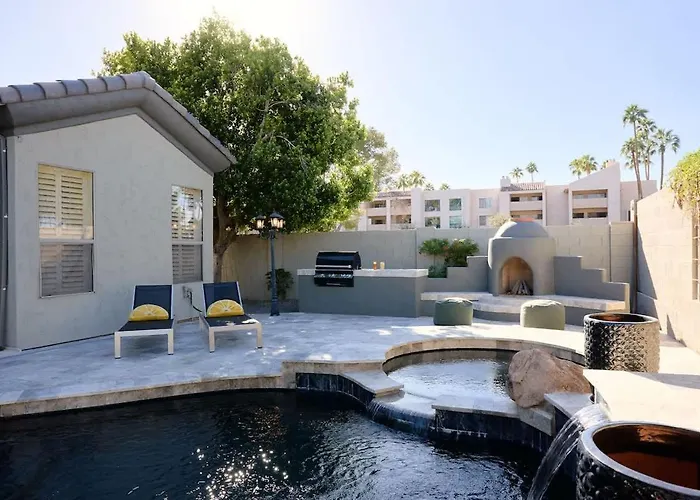 Citrus-pool & Spa-walk 2 Restaurants, Shops & Bars