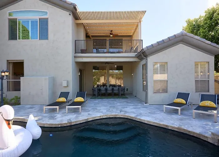 Citrus-pool & Spa-walk 2 Restaurants, Shops & Bars * Phoenix